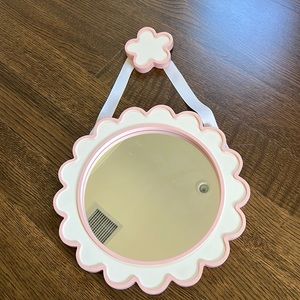 round mirror 2 pieces.